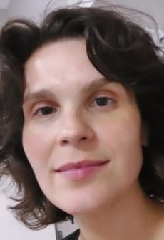 Júlia Ribas