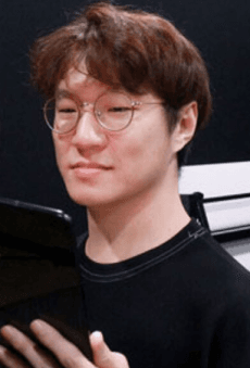 Seung-Haeng Lee